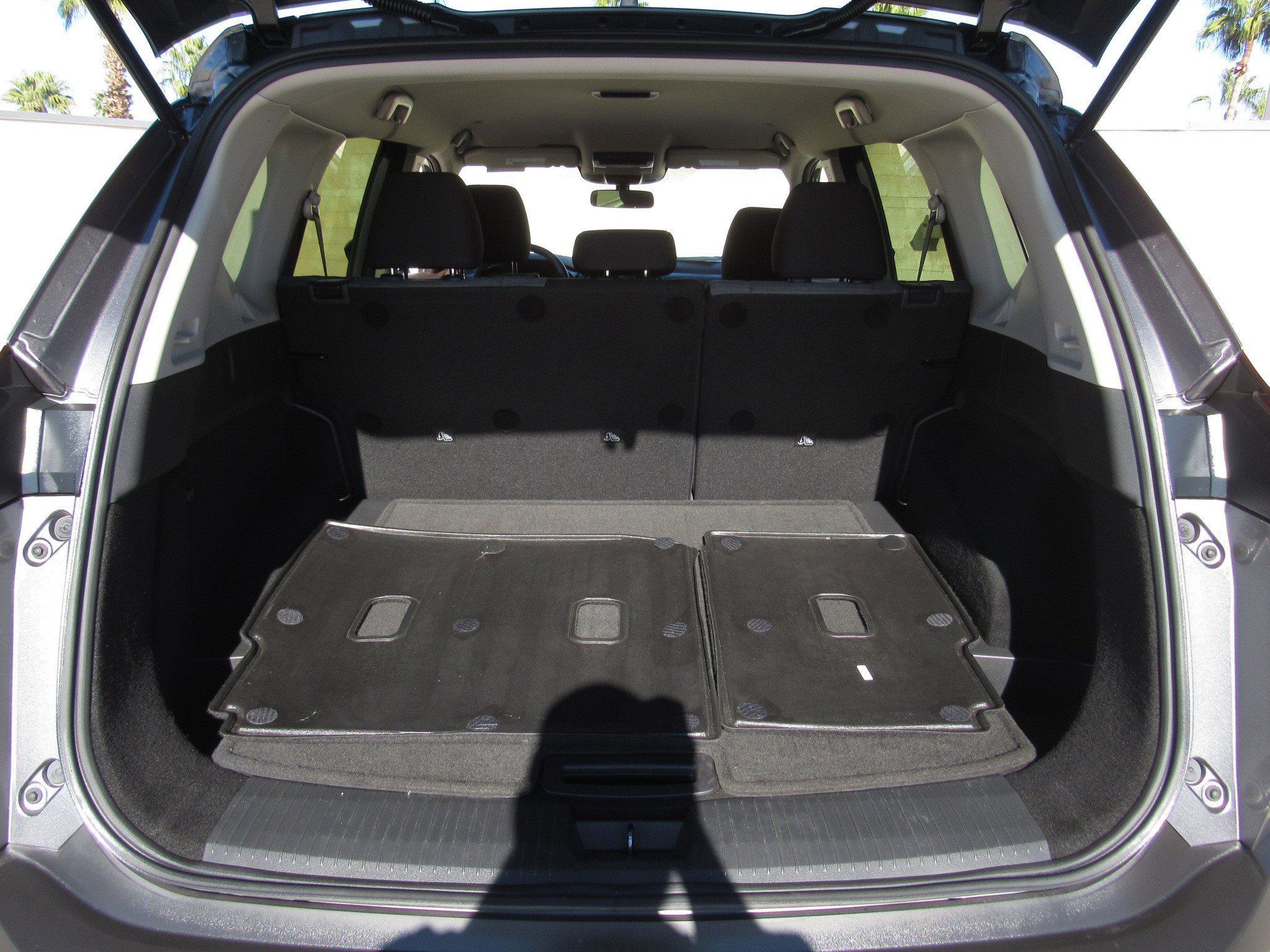 Used 2023 Nissan Rogue SV image 12