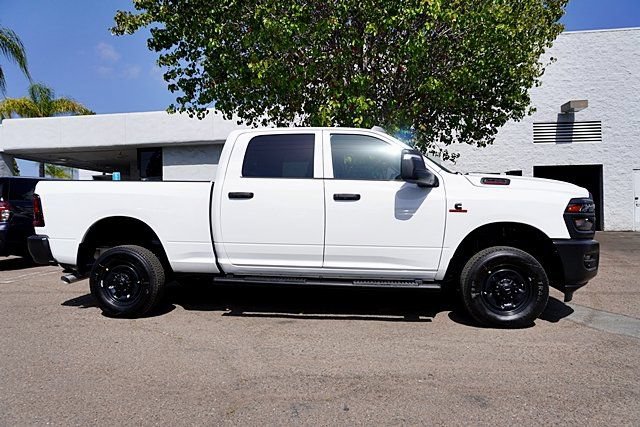 New 2026 RAM 2500 Tradesman AWD/4WD image 7