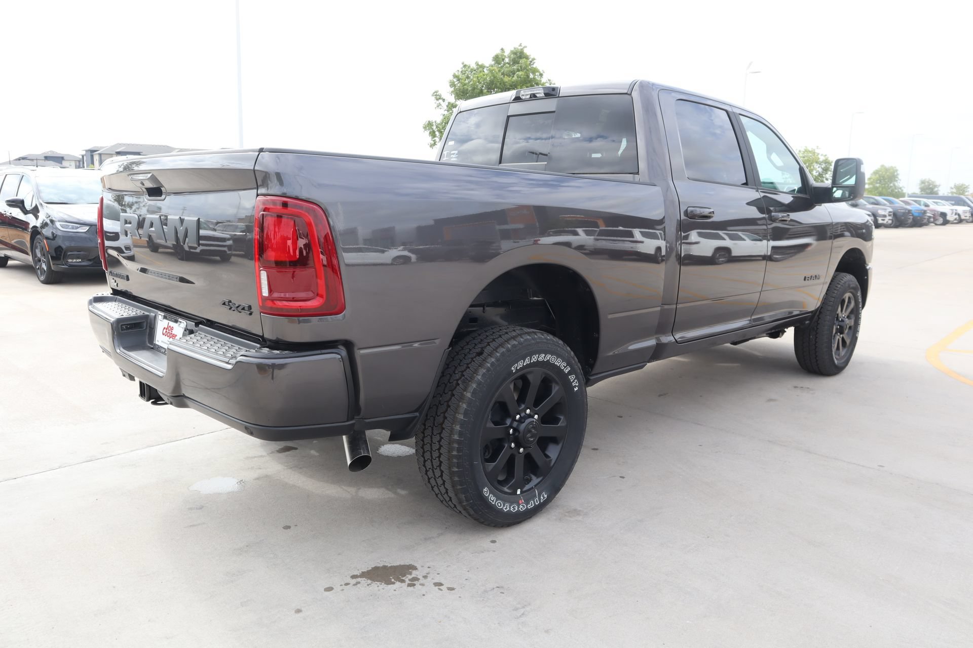 New 2026 RAM 2500 Laramie AWD/4WD image 22