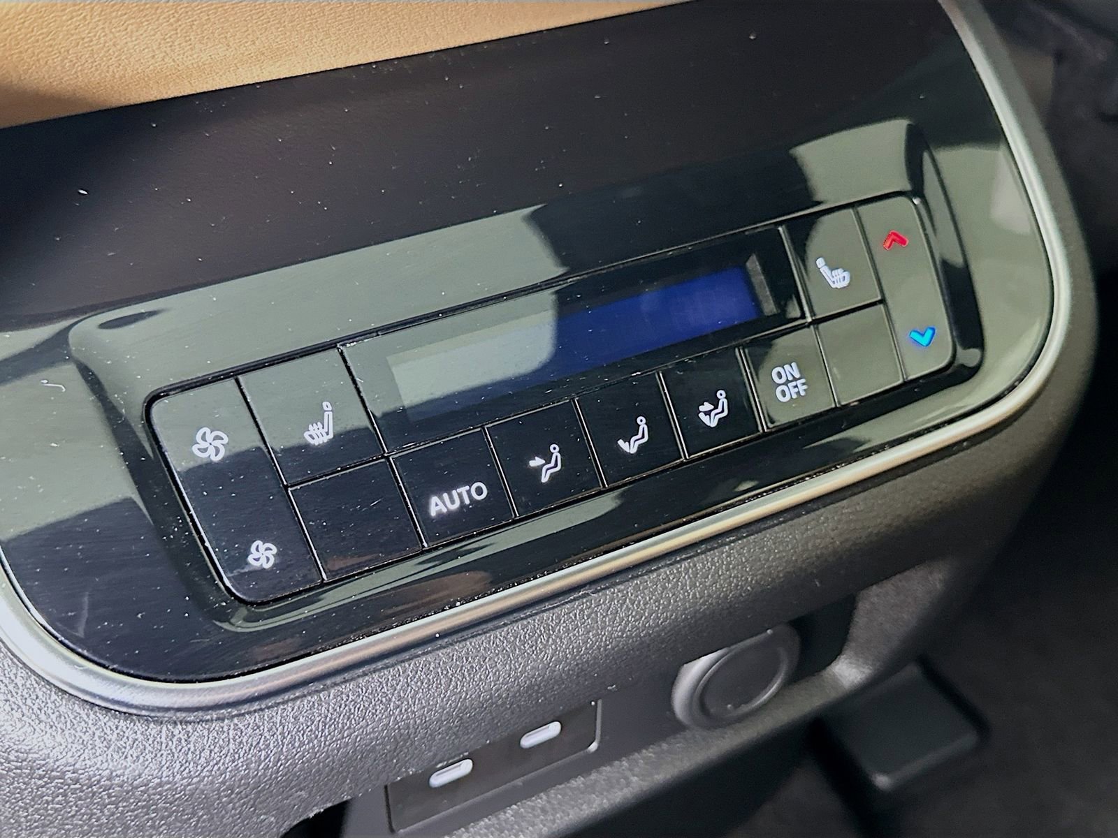 Used 2025 Nissan Armada Platinum Reserve AWD/4WD image 38
