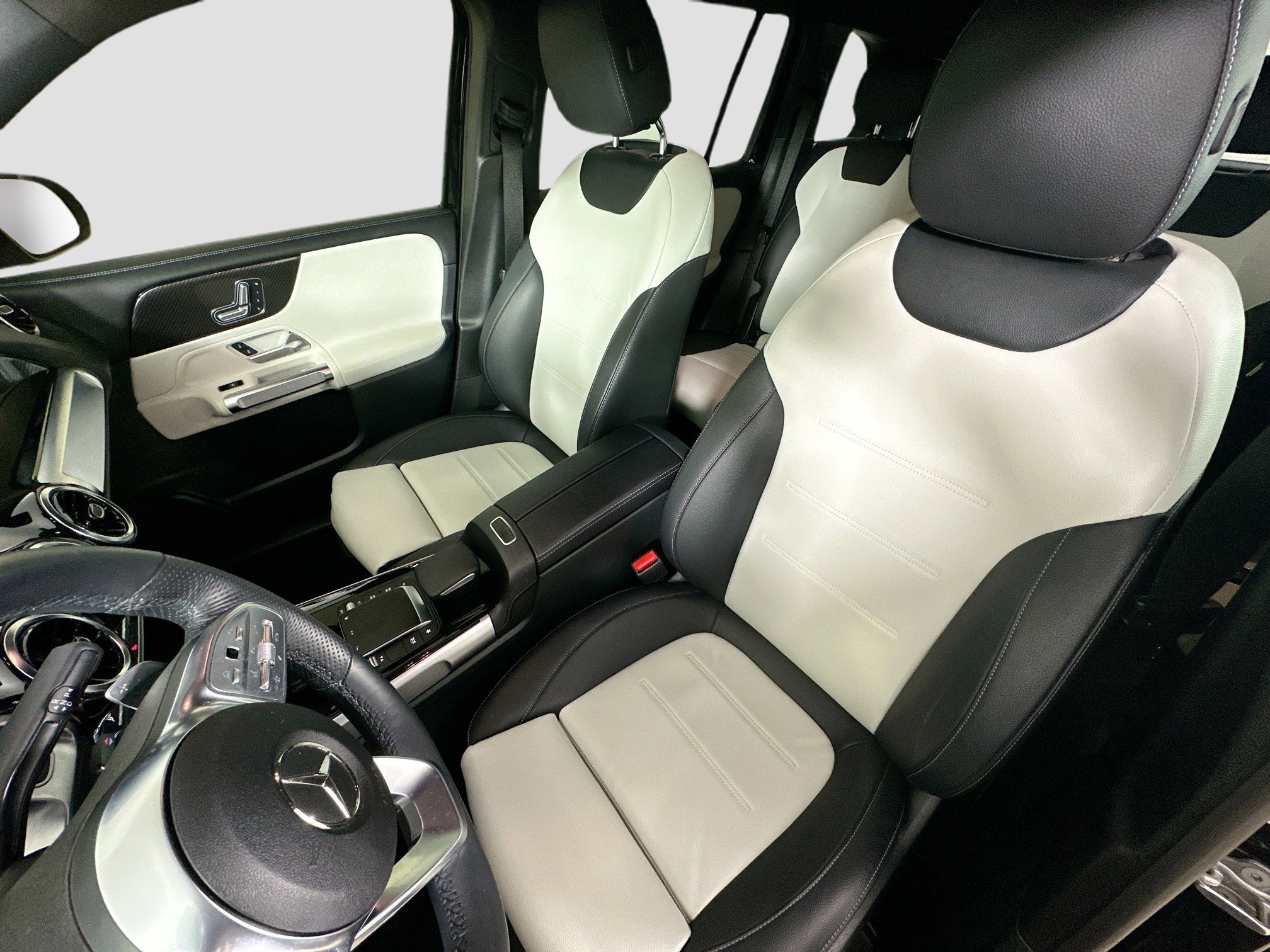 Certified 2023 Mercedes-Benz GLB 250 4MATIC image 23