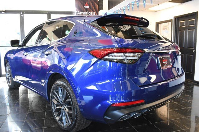 Used 2022 Maserati Levante Modena AWD/4WD image 16