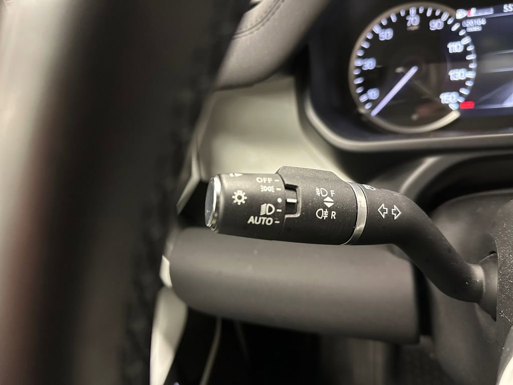 Used 2023 Land Rover Defender 110 S image 19