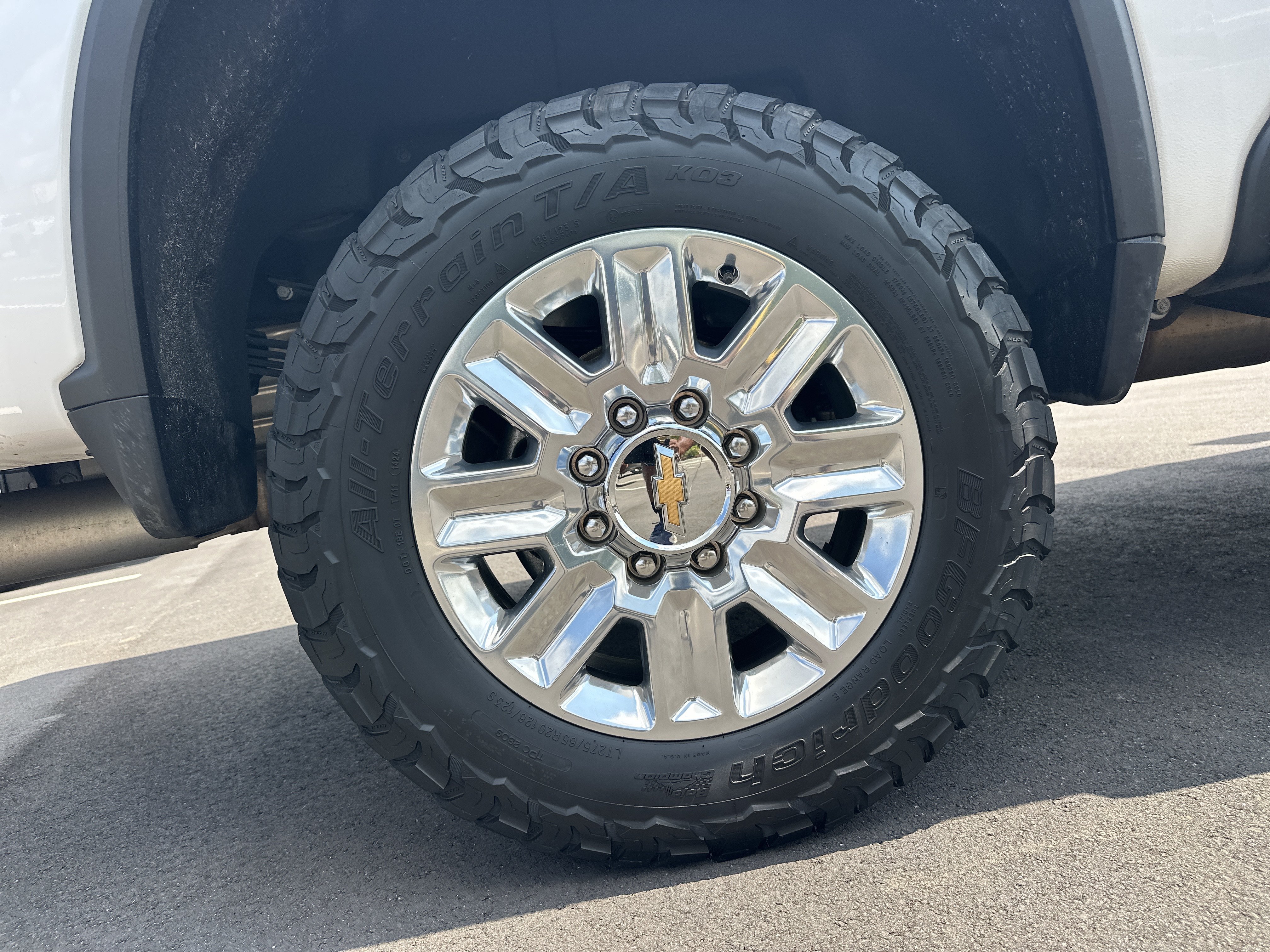 Used 2024 Chevrolet Silverado 3500 High Country w/ High Country Premium Package AWD/4WD image 18