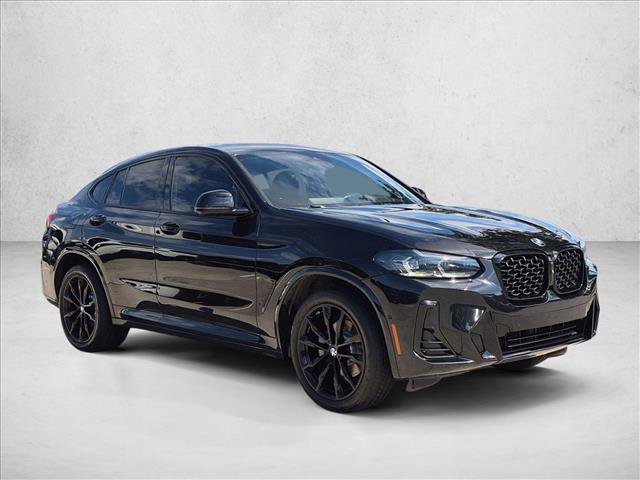 Certified 2024 BMW X4 xDrive30i w/ Premium Package AWD/4WD image 3