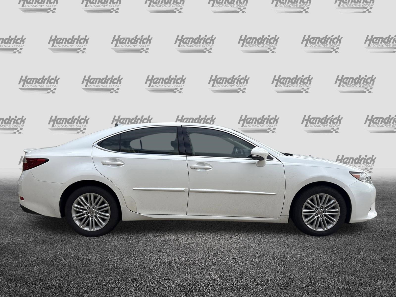 Used 2014 Lexus ES 350 w/ Luxury Package image 11
