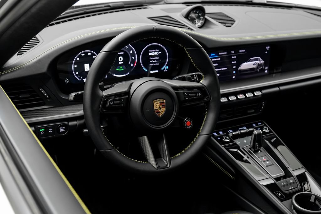Used 2026 Porsche 911 Carrera GTS RWD image 21