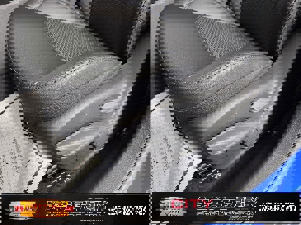 New 2026 Jeep Compass Latitude image 13