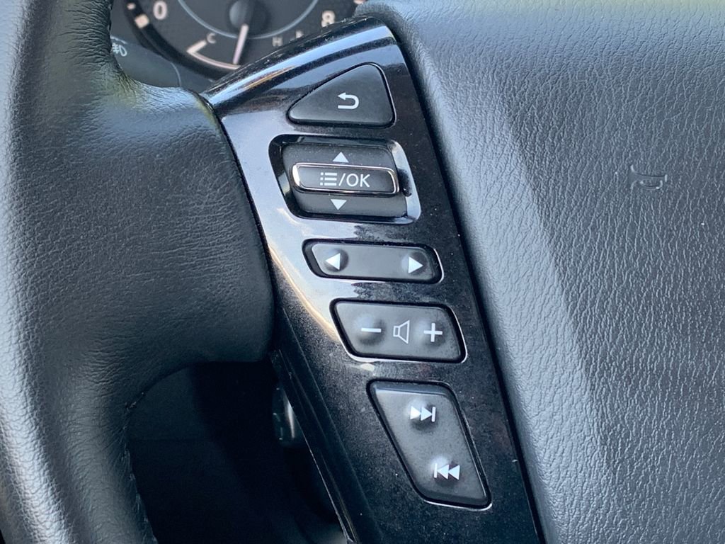 Used 2023 Nissan Armada SV w/ Cargo Package RWD image 16