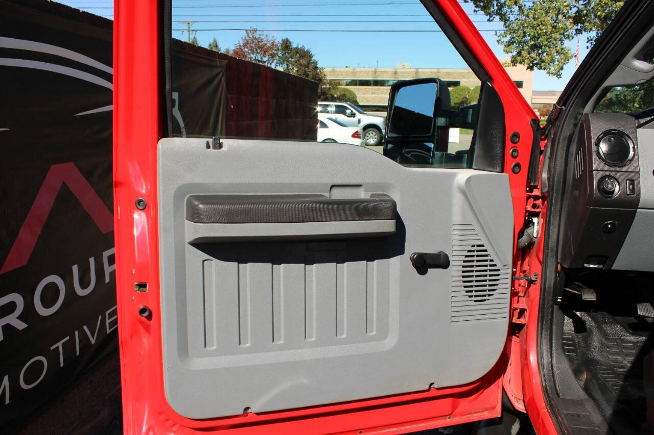 Used 2016 Ford F250 XL w/ Snow Plow Prep Package image 19