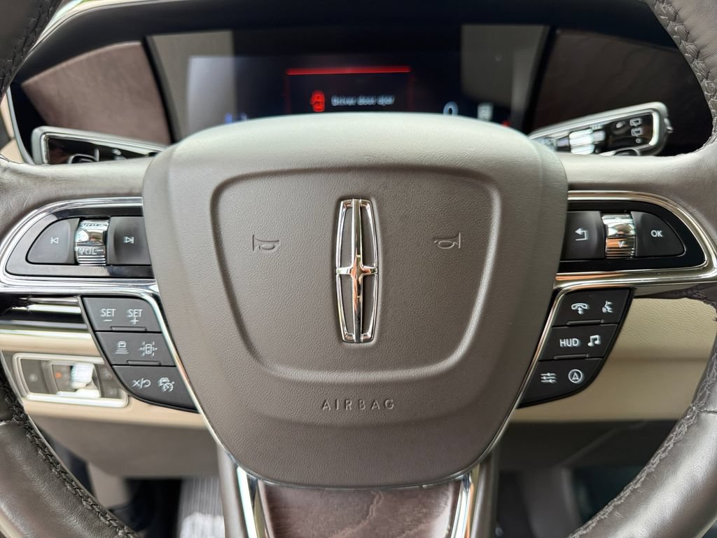 Used 2024 Lincoln Navigator Reserve AWD/4WD image 21