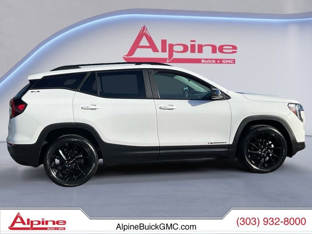 Used 2023 GMC Terrain SLE w/ Driver Convenience Package AWD/4WD image 6