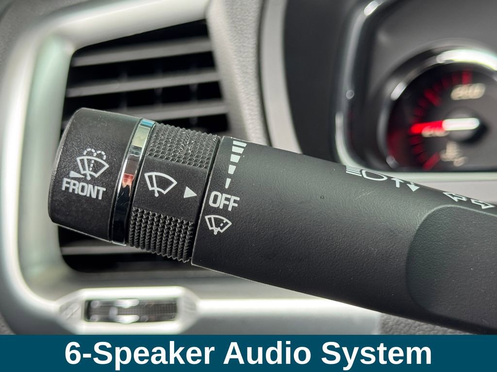 Used 2016 GMC Acadia SLE image 11