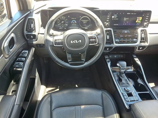 Certified 2023 Kia Sorento SX FWD image 13