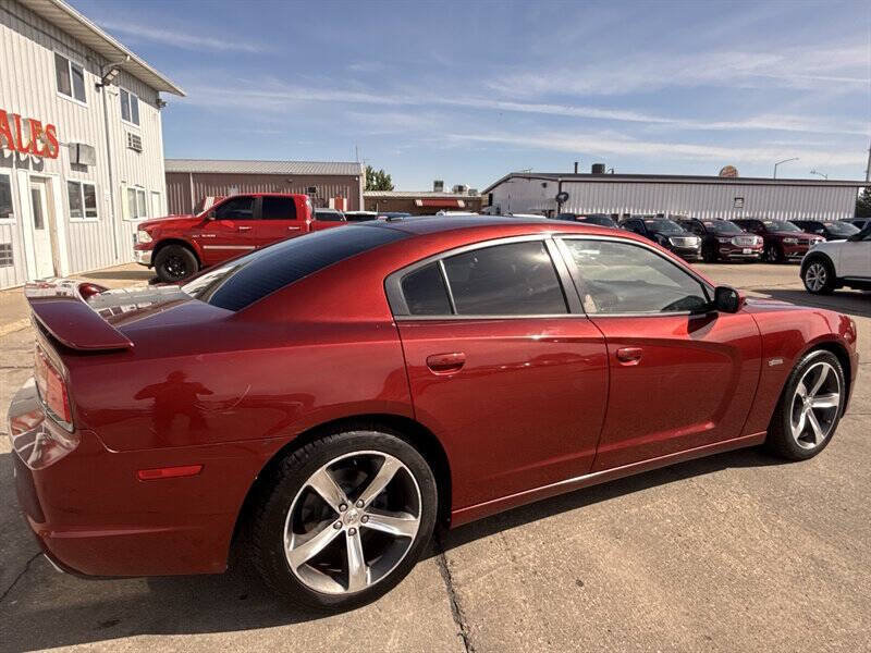 Used 2014 Dodge Charger SXT RWD image 8