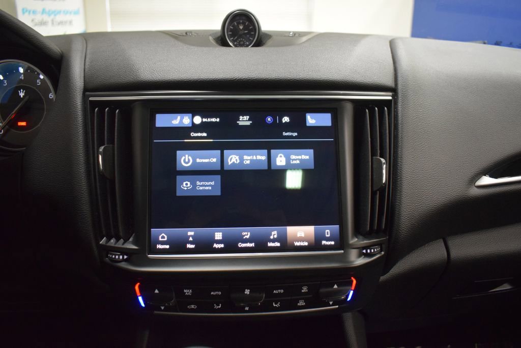 Used 2021 Maserati Levante image 22