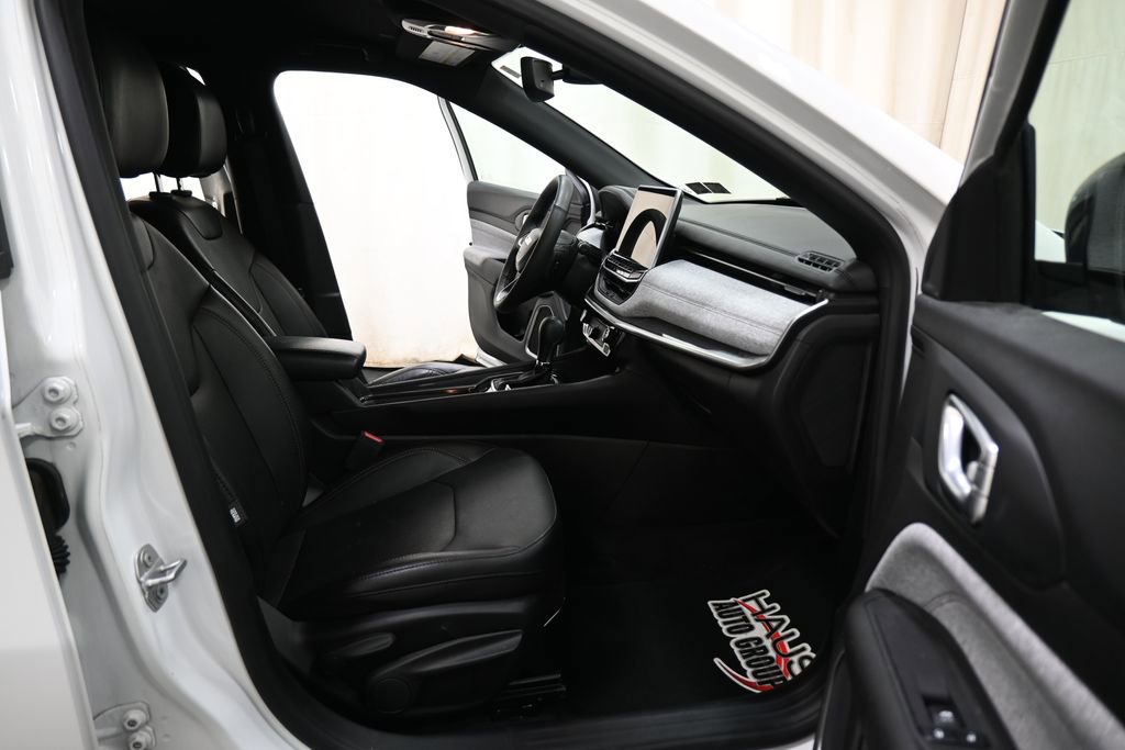 Used 2023 Jeep Compass Latitude image 7