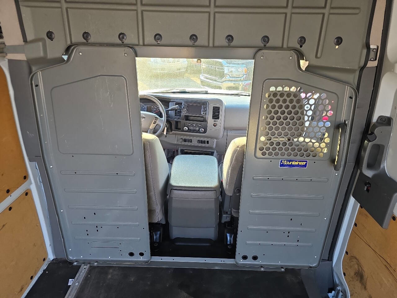 Used 2020 Nissan NV 2500 SV w/ Navigation Package image 29