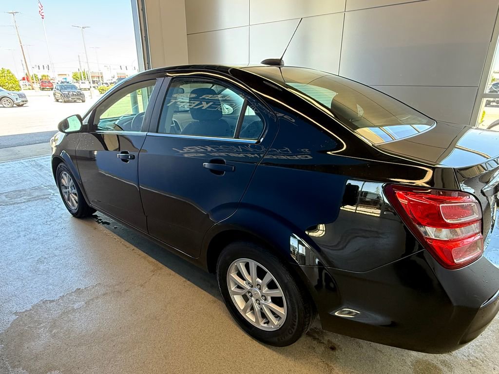 Used 2020 Chevrolet Sonic LT FWD image 3