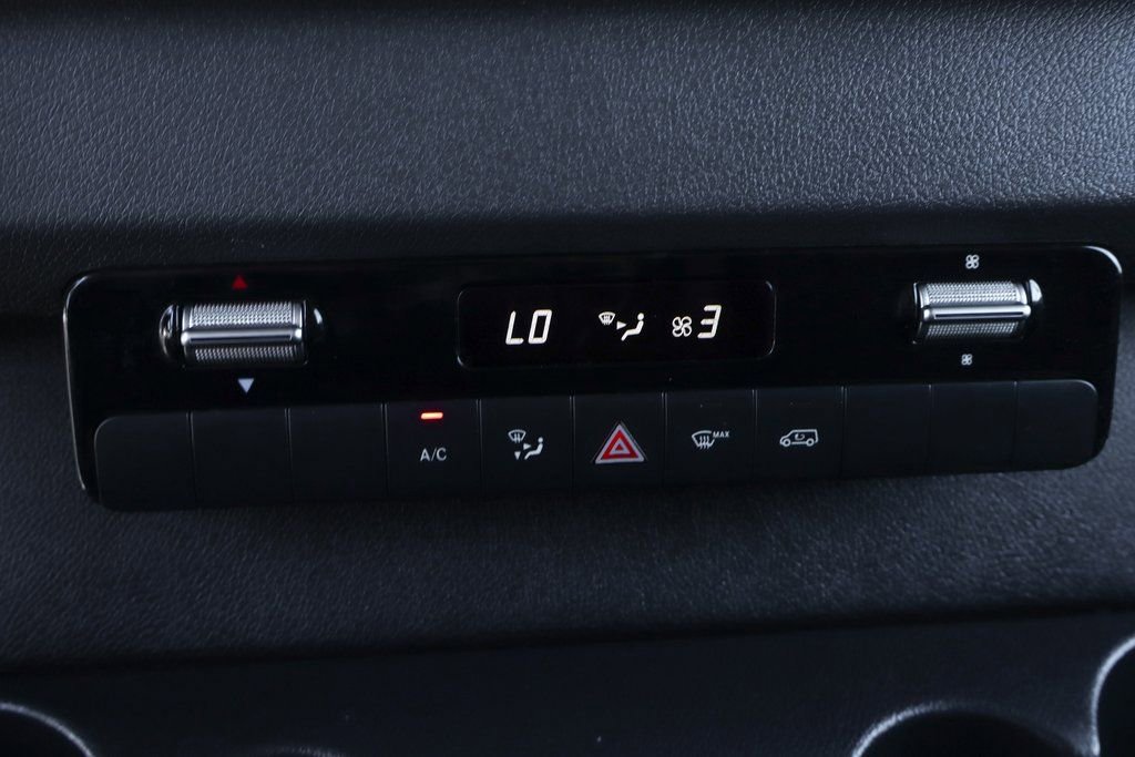 Used 2021 Mercedes-Benz Sprinter 1500 image 29