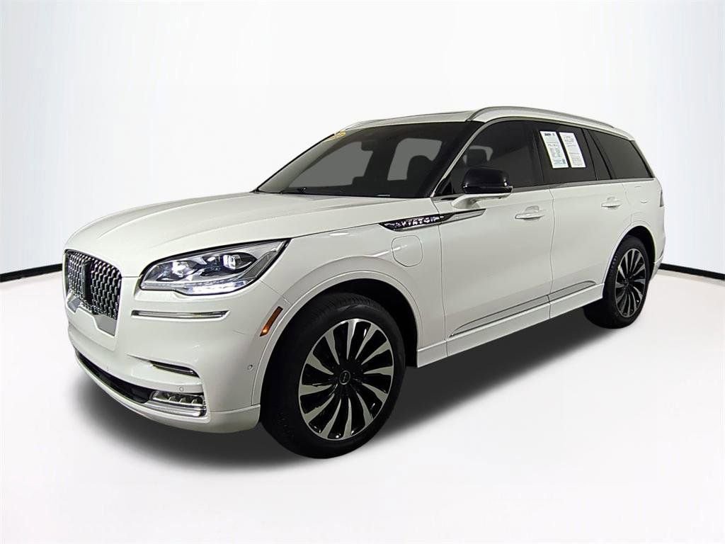 Used 2023 Lincoln Aviator Black Label Grand Touring image 9