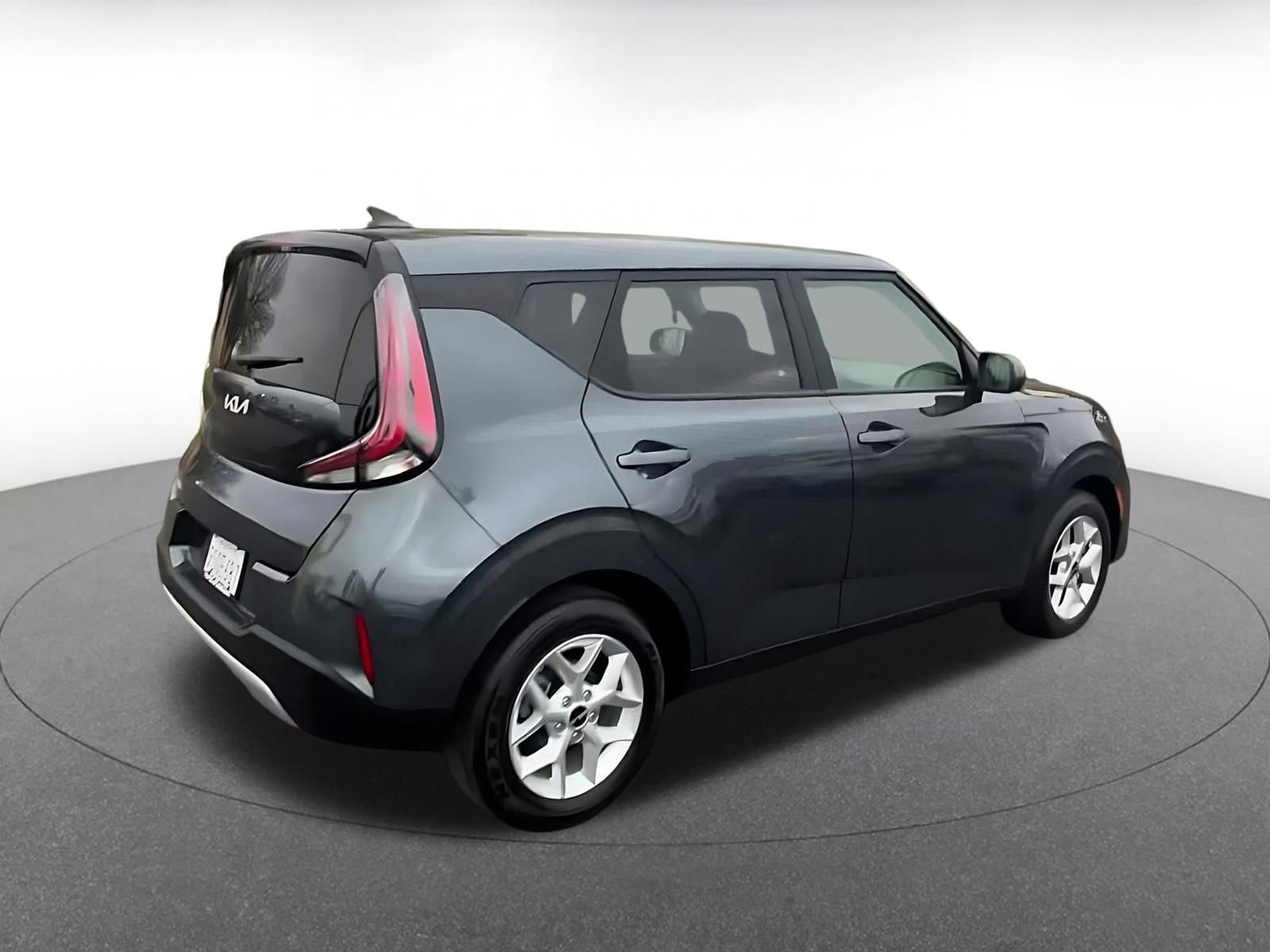 Used 2025 Kia Soul LX w/ LX Technology Package image 14