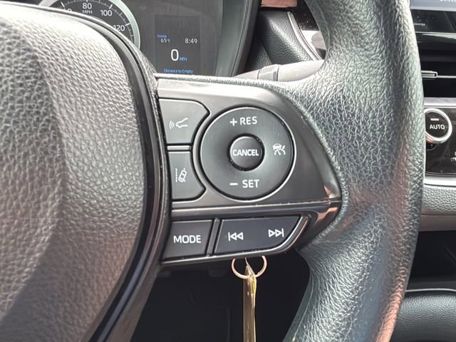 Used 2022 Toyota Corolla LE FWD image 21