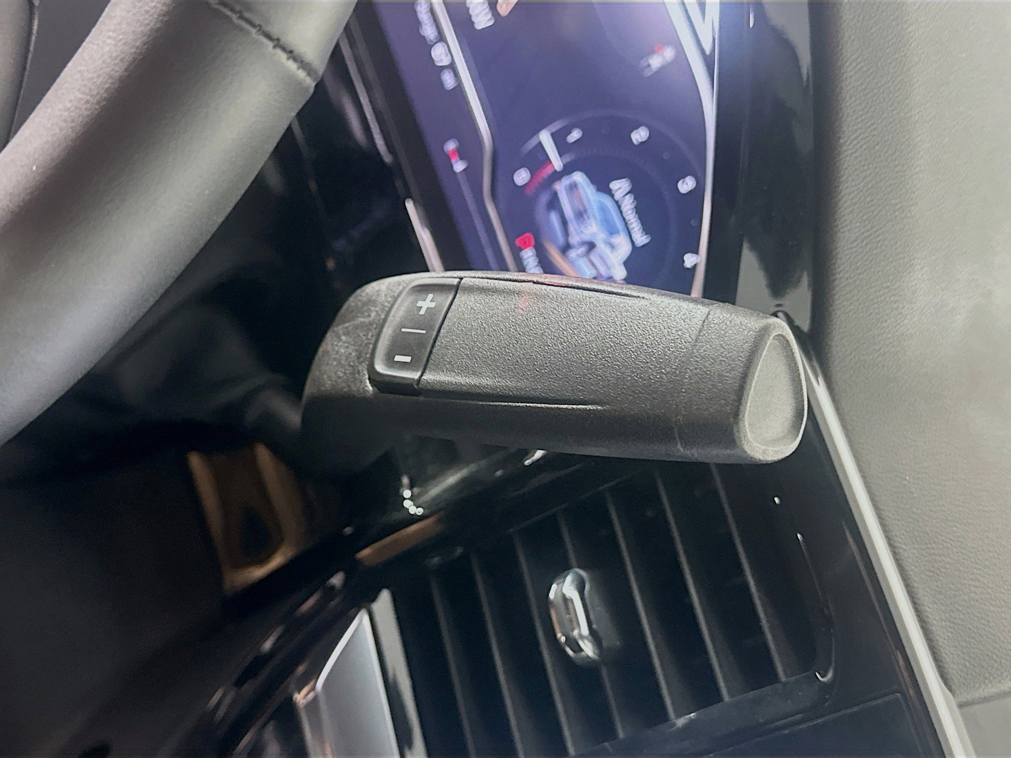 Used 2024 GMC Sierra 1500 Elevation image 24