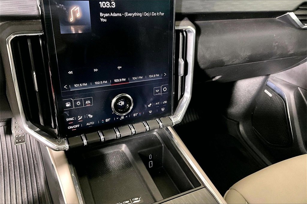 Used 2024 GMC Acadia Elevation w/ Luxury Package image 26