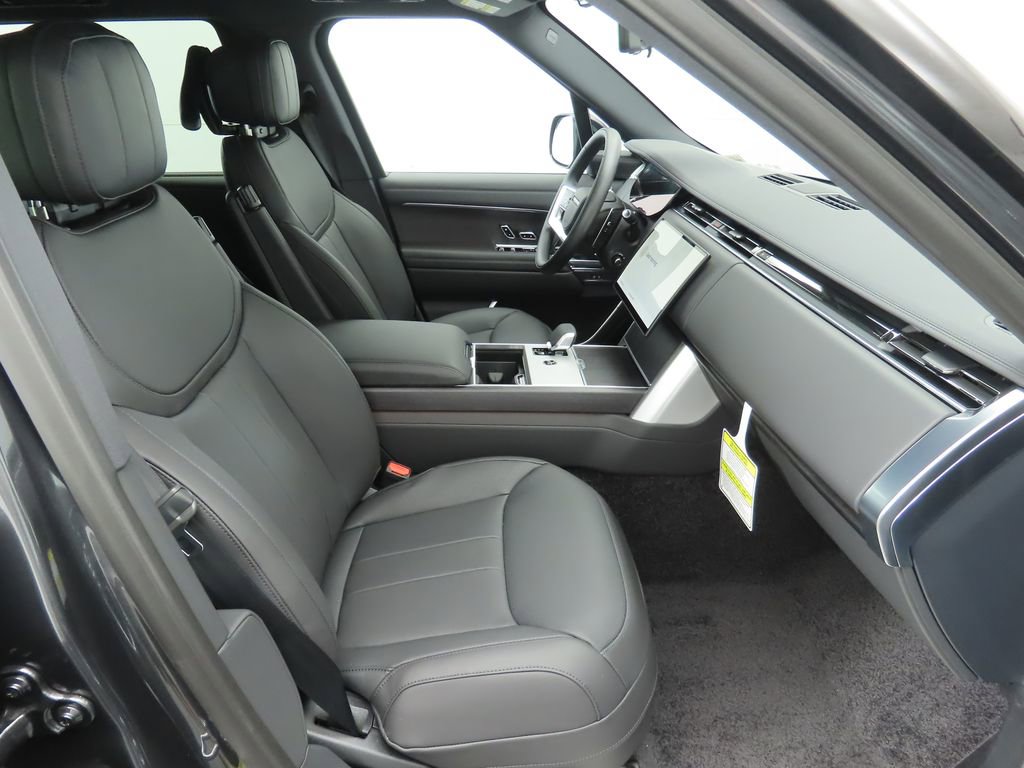 New 2025 Land Rover Range Rover Long Wheelbase SE image 20