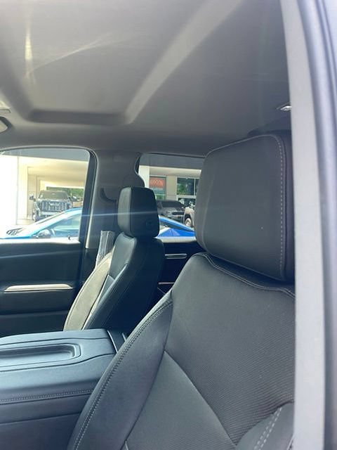 Used 2019 GMC Sierra 1500 SLT w/ SLT Premium Package AWD/4WD image 6