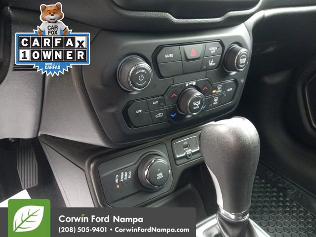 Used 2023 Jeep Renegade Latitude image 17