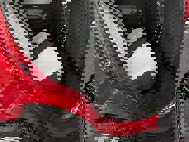 Used 2023 Land Rover Range Rover Sport SE Dynamic image 27