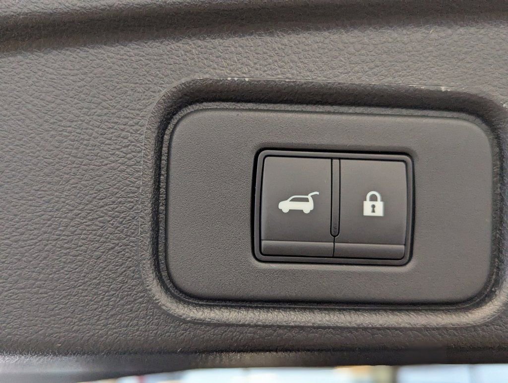 New 2026 Nissan Pathfinder SL image 15