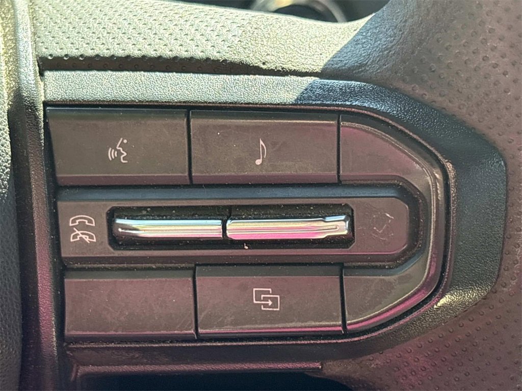 Used 2024 Chevrolet Colorado W/T image 23