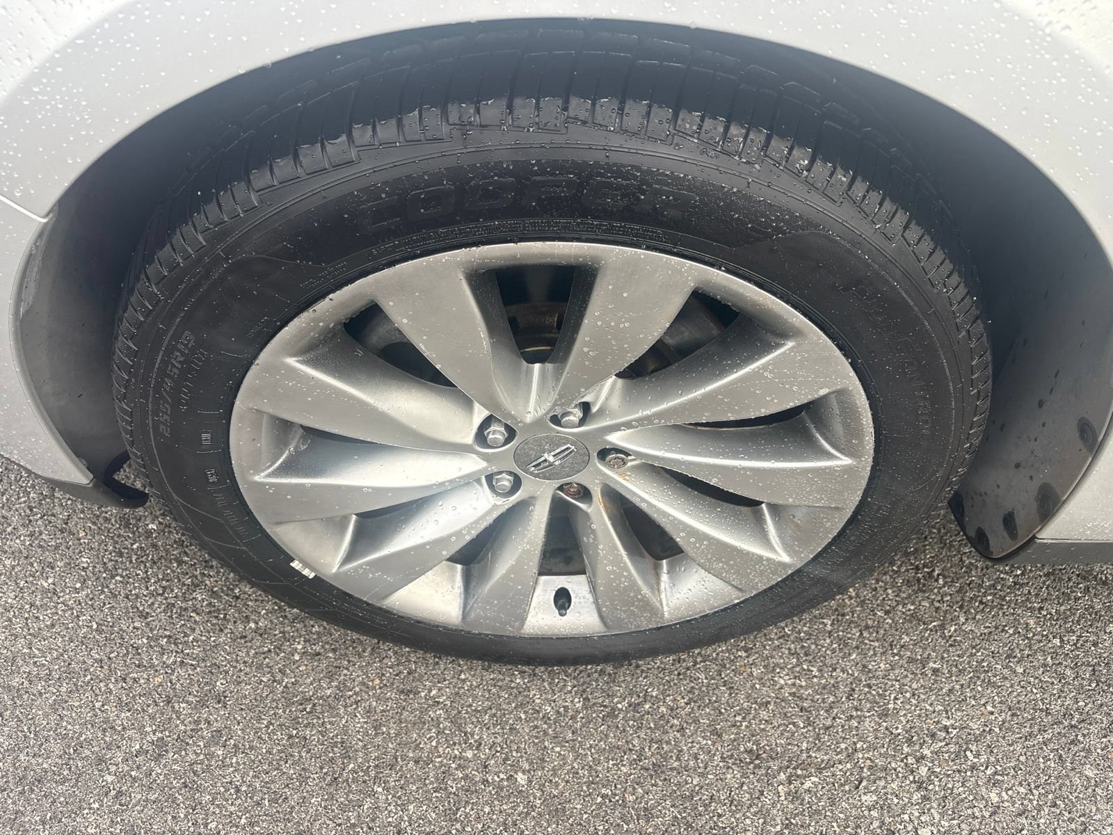 Used 2015 Lincoln MKS AWD w/ Equipment Group 101A image 10