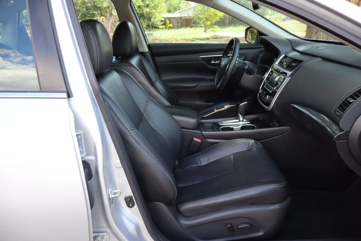Used 2018 Nissan Altima 2.5 SL FWD image 22