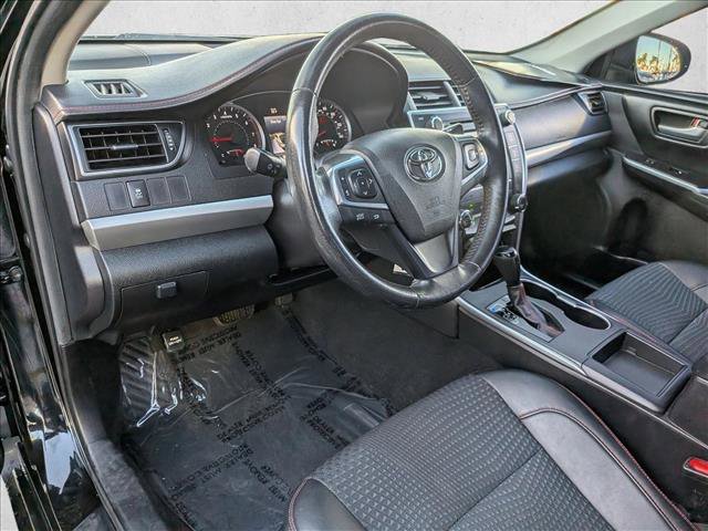 Used 2015 Toyota Camry SE image 10