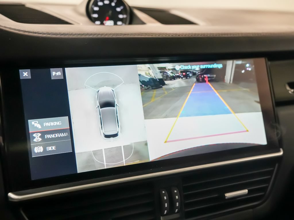 Used 2019 Porsche Cayenne AWD/4WD image 30