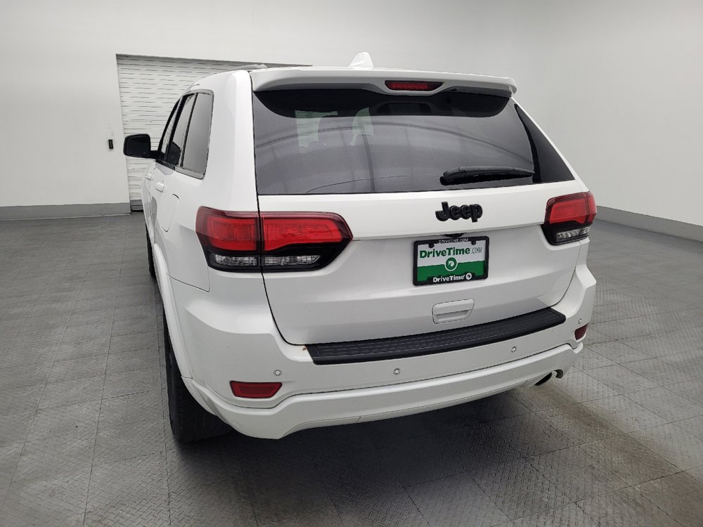 Used 2019 Jeep Grand Cherokee Altitude RWD image 6