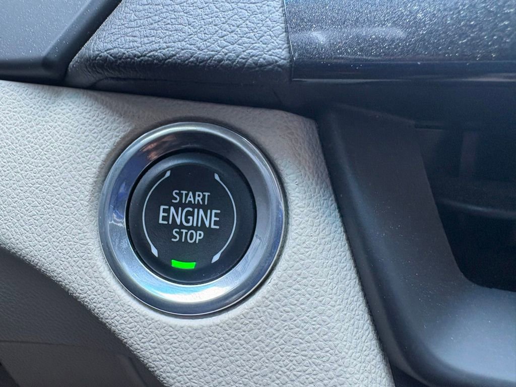 Used 2023 Cadillac CT4 Luxury w/ Sun And Sound Package RWD image 25