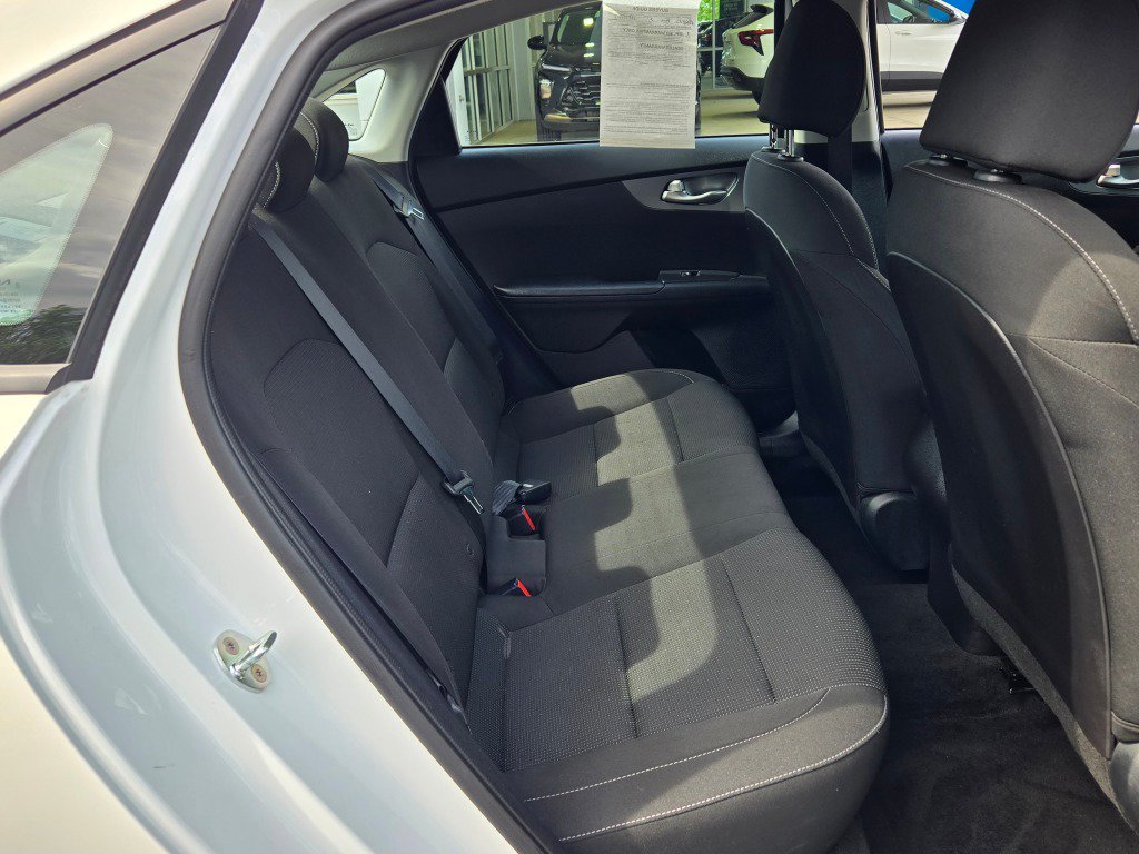 Used 2021 Kia Forte Sedan FWD image 11