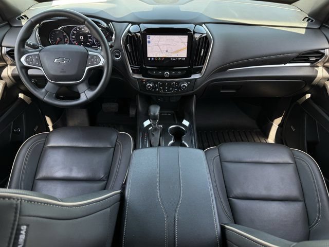 Used 2023 Chevrolet Traverse Premier w/ Redline Edition FWD image 11