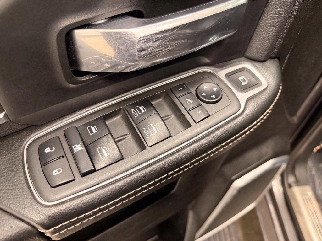 Used 2021 RAM 2500 Laramie AWD/4WD image 30