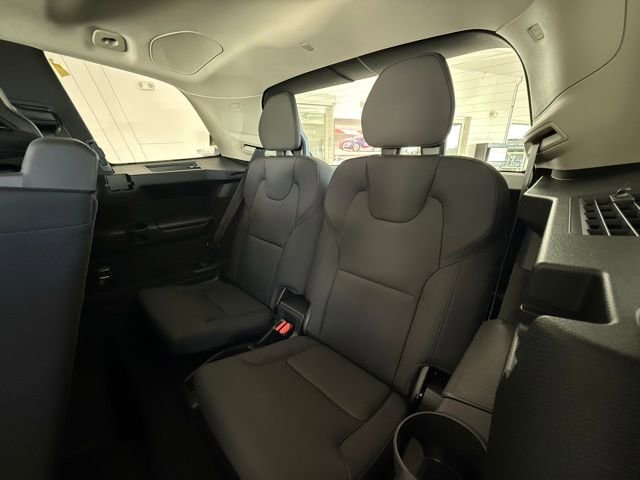 New 2026 Volvo XC90 B5 Plus w/ Protection Package image 28