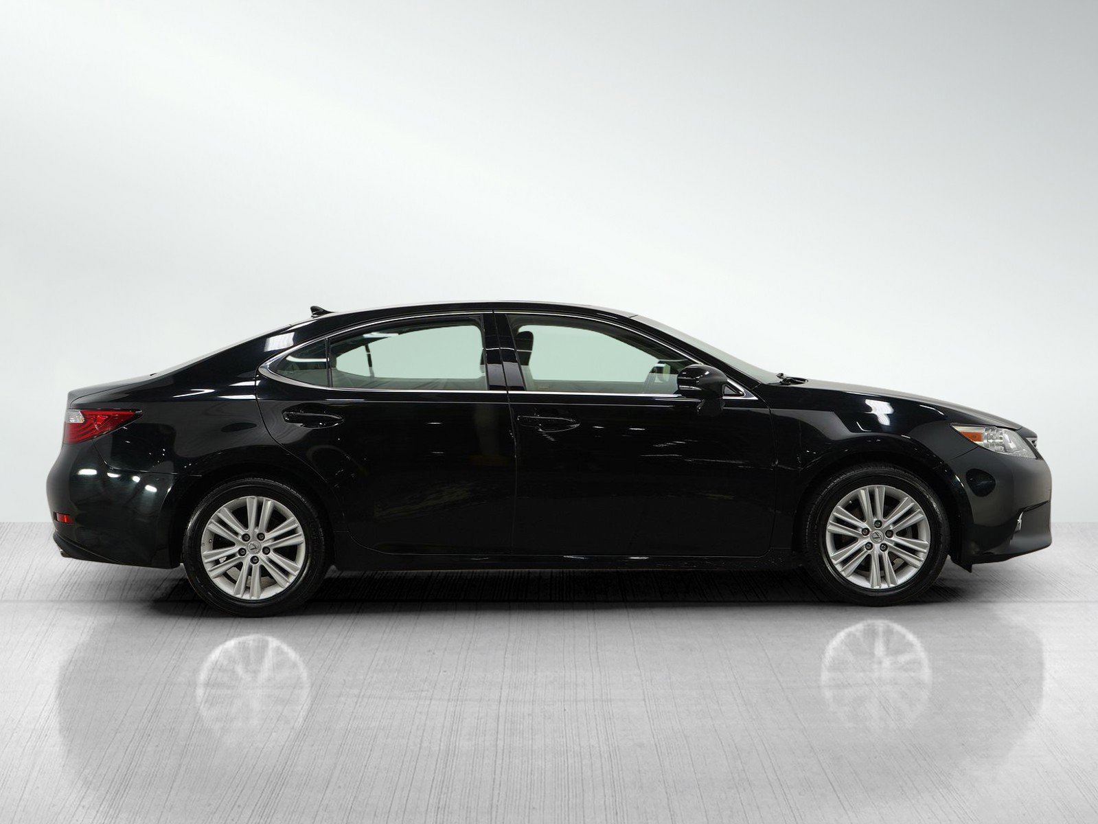 Used 2014 Lexus ES 350 w/ Premium Package FWD image 6