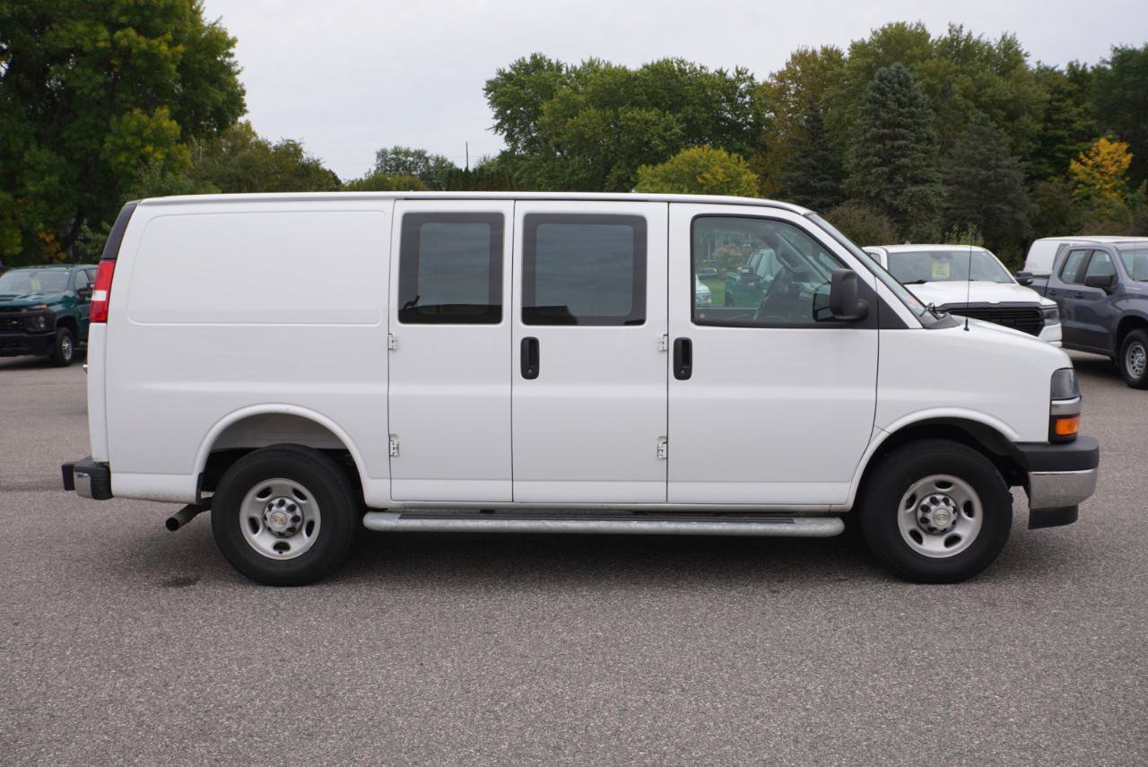 Used 2025 Chevrolet Express 2500 w/ Driver Convenience Package RWD image 6