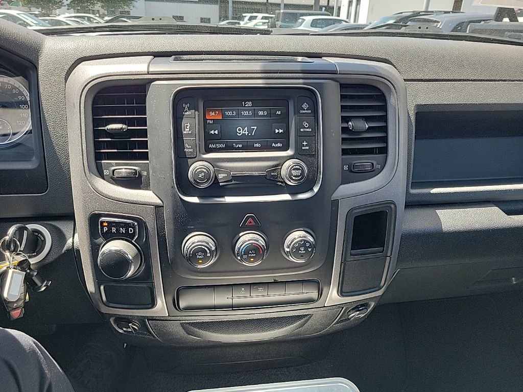 Used 2016 RAM 1500 Express RWD image 15