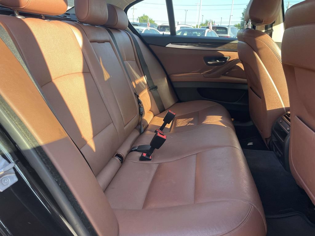Used 2016 BMW 528i xDrive Sedan AWD/4WD image 11