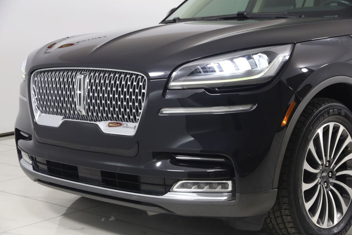 Used 2020 Lincoln Aviator Reserve w/ Class IV Trailer Tow Package AWD/4WD image 55